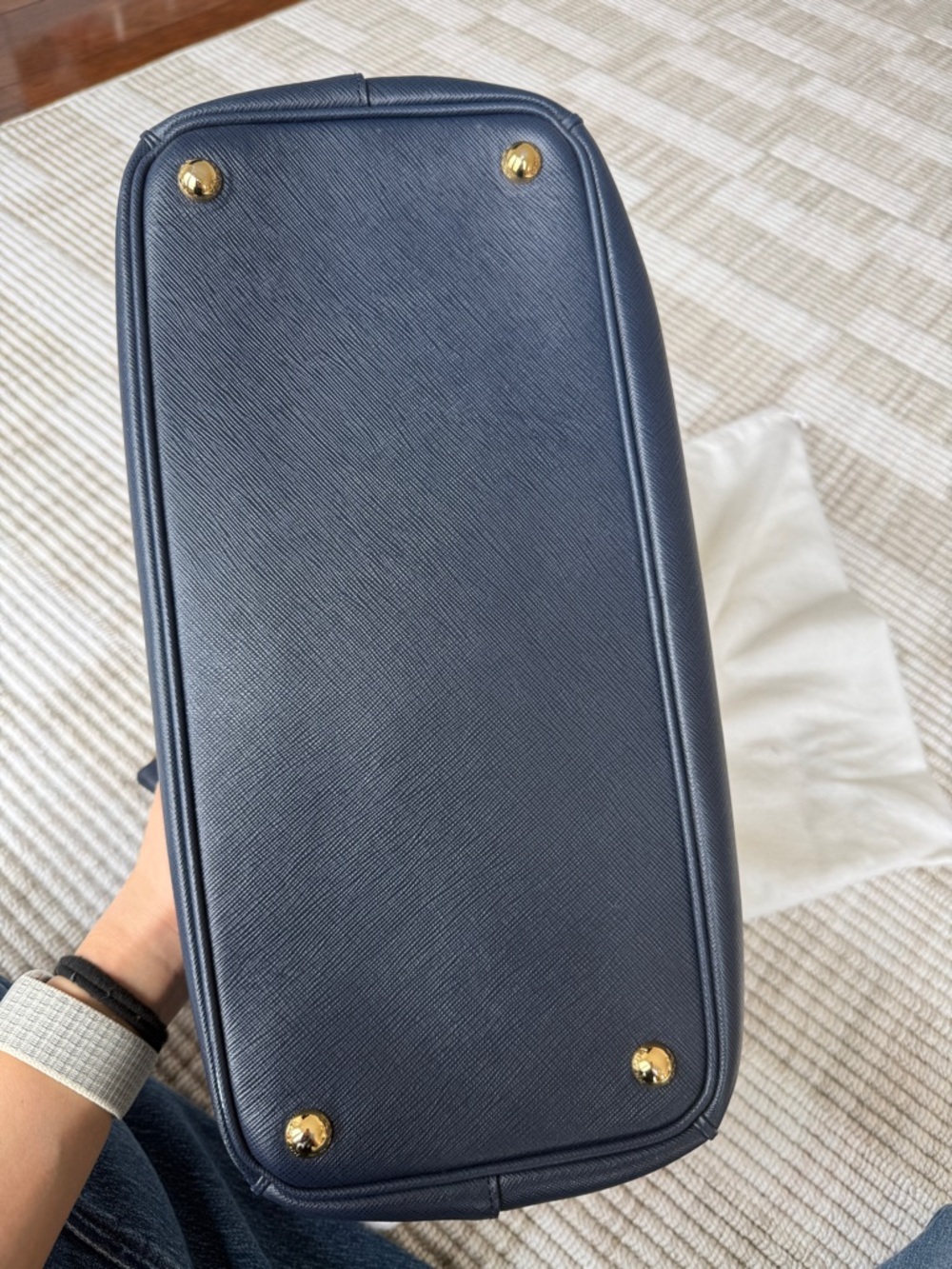Prada Galleria large Saffiano leather bag - Picture 9 of 17